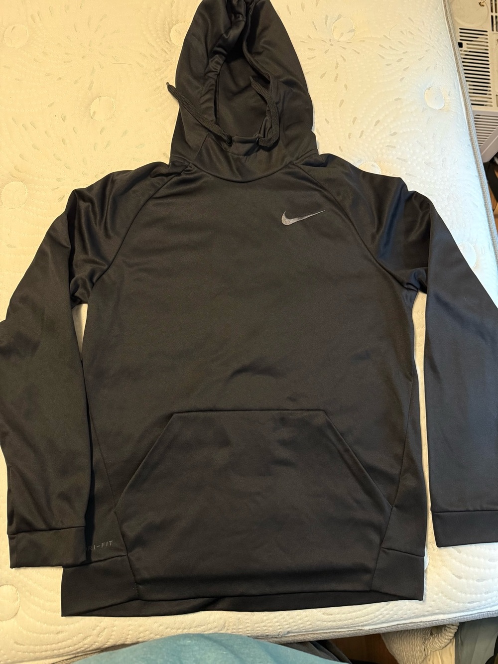 Nike Men’s Black Hoodie Pullover Sweatshirt